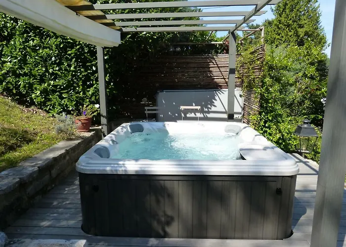 לינה וארוחת בוקר Dorre Pean